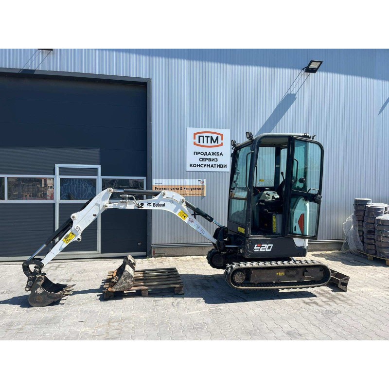 Мини багер Bobcat